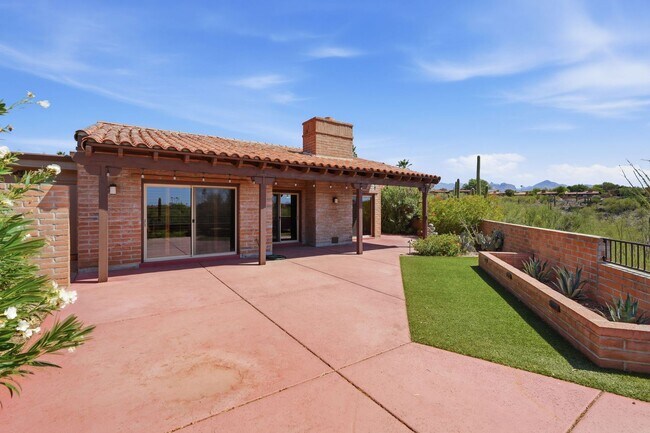 Foto del edificio - Pending/ Rented - Refined Desert Living in the Catalina Foothills