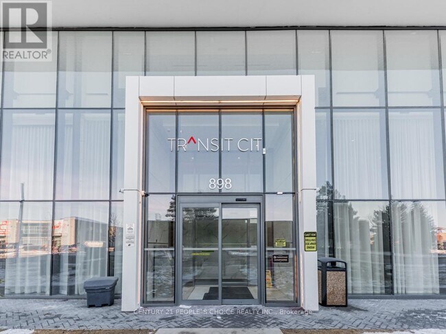 Photo du bâtiment - 898 Portage Pkwy