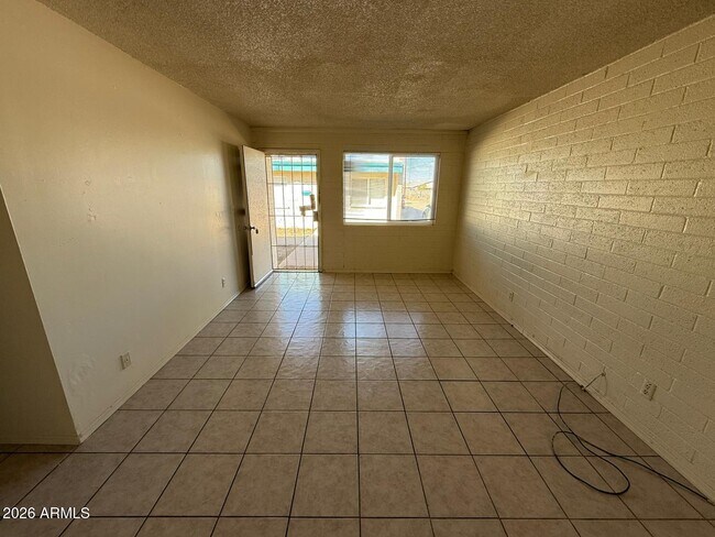 Foto del edificio - 2048 11th St