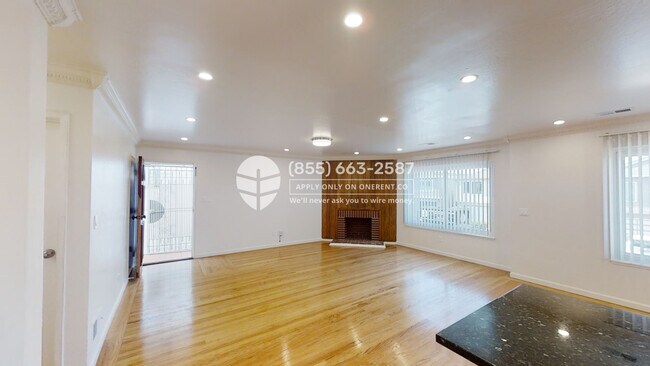 Building Photo - 153 Alta Vista Way