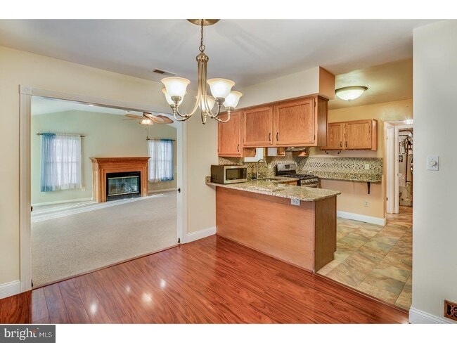 Building Photo - 211 Lafayette Dr