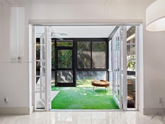 Foto del edificio - 2553 NW 42nd Ave