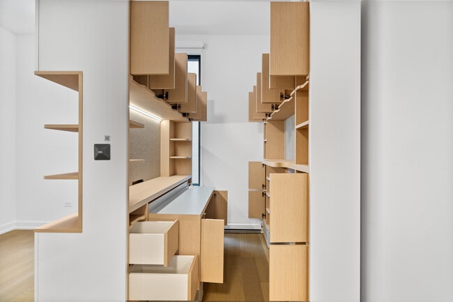 Interior Photo - The Heron