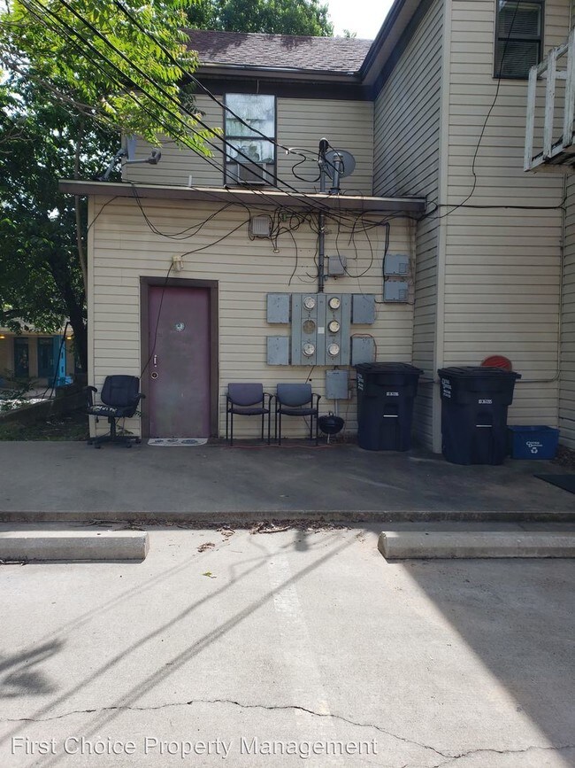 Building Photo - 212 E Highland St