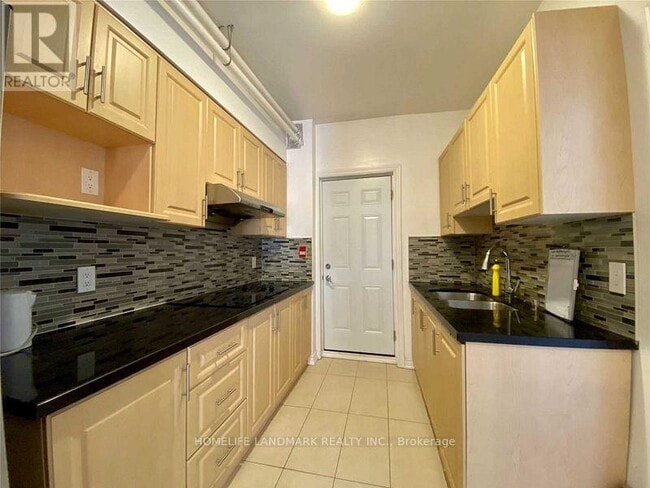 Building Photo - 555 Palmerston Ave