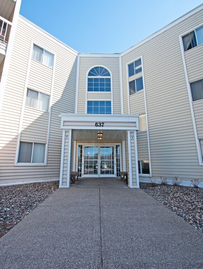 River Ridge Apartments Apartments in Anoka, MN