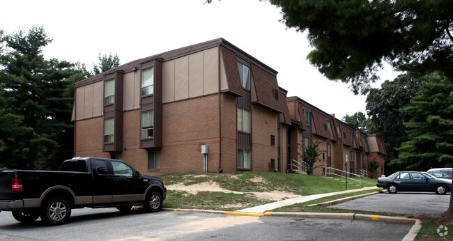 Building Photo - Tall Pines Apartments