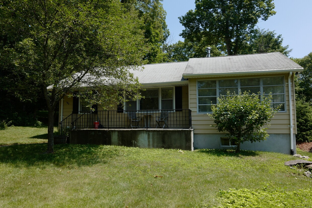 103 Carol St, Danbury, CT 06810 House Rental in Danbury, CT