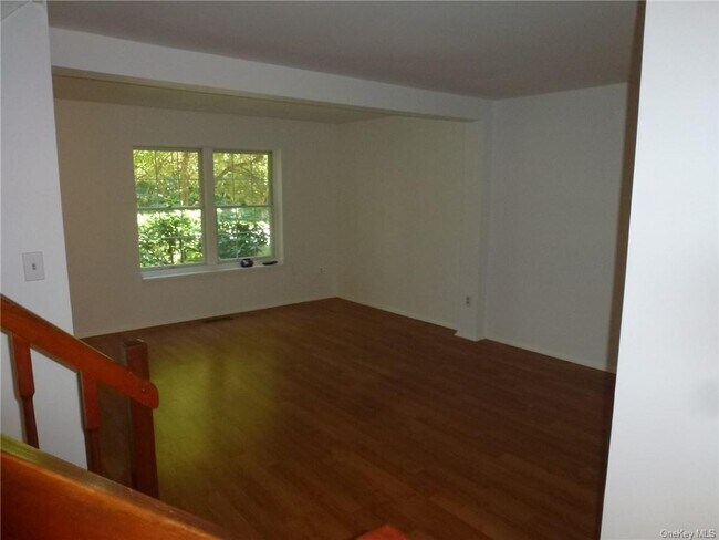 Building Photo - 2906 Kings Way