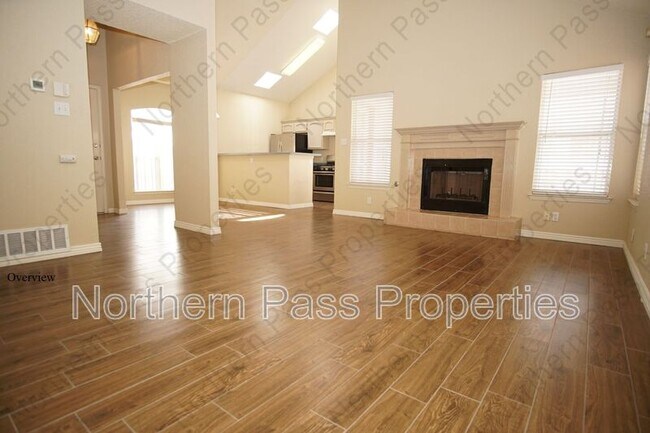 Foto del edificio - 11831 Vere Leasure Dr