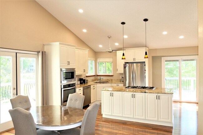 Foto del edificio - 13355 Fawn Ct