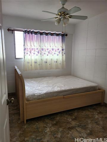 Building Photo - 918 University Ave
