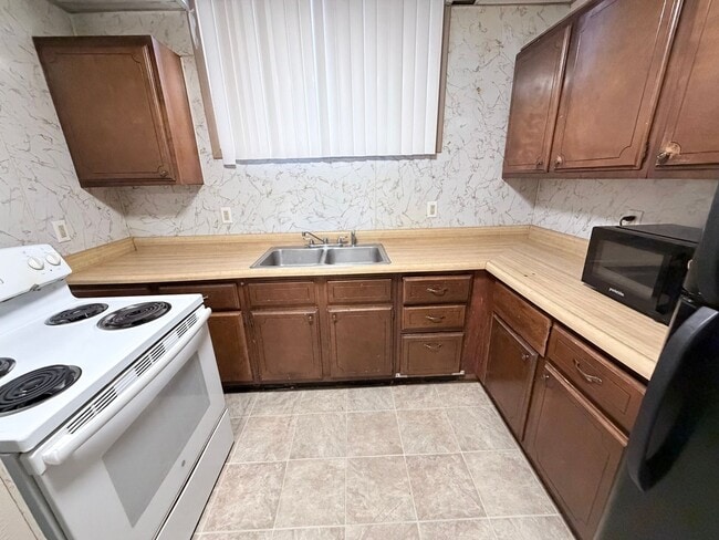 Building Photo - 2007 Nash St