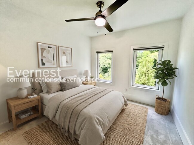 Building Photo - 1099 Briar Cove Cir