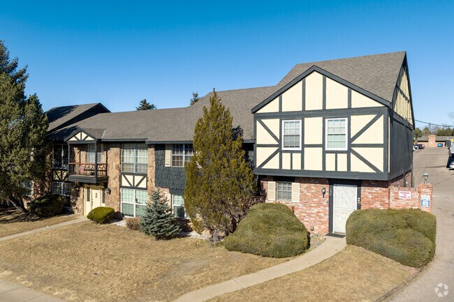 Foto del edificio - 2902 Airport Rd