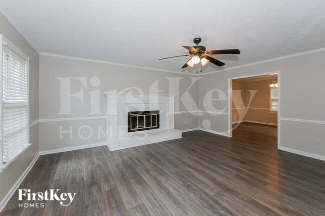 Building Photo - 180 Windsor Dr