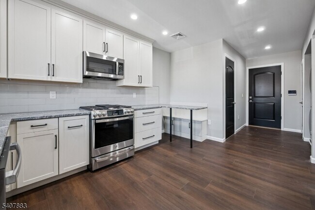 Foto del edificio - 266 Morris Ave