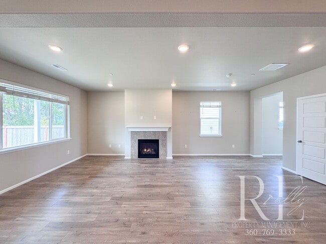 Photo - 1502 Baker Heights Loop House