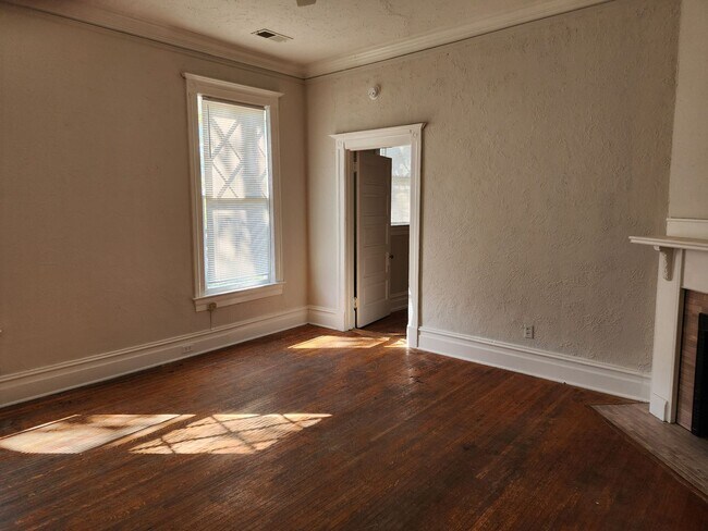 Foto del edificio - 1b Apartment in Statesville's Historic Dis...