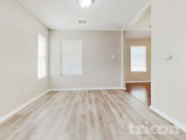 Foto del edificio - 16339 Noble Meadow Ln