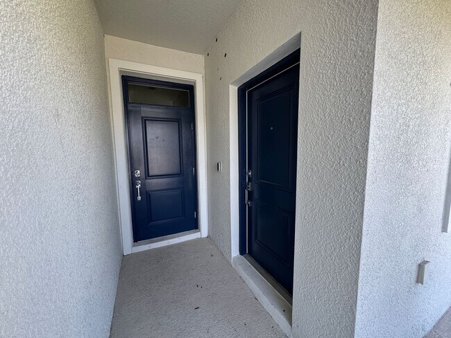 Foto del edificio - Rare find! Multi-Gen Home close to Lake No...