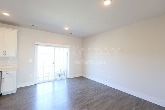 Foto del edificio - 4340 Bon Secours Pkwy