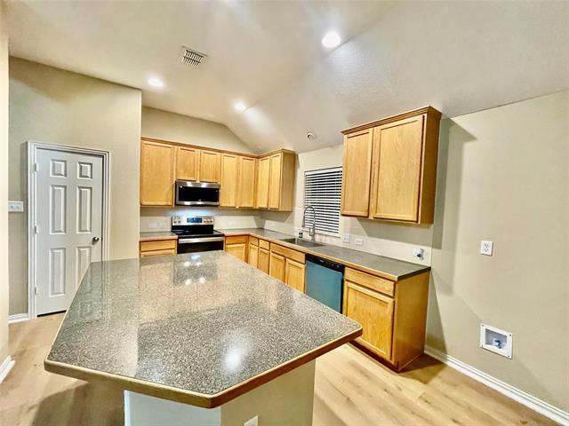 Building Photo - 1721 Flamingo Dr