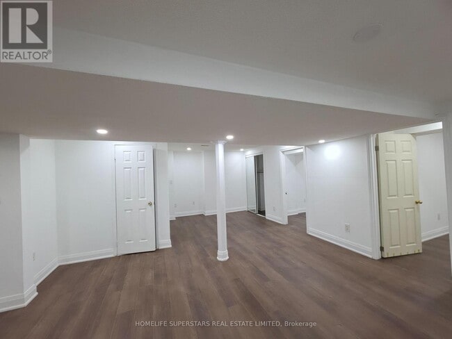 Building Photo - 5 Big Moe Crescent