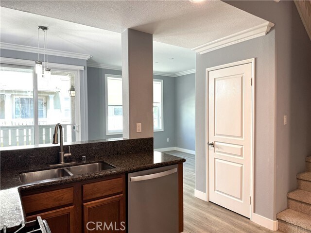 Foto del edificio - 22 Valmont Way