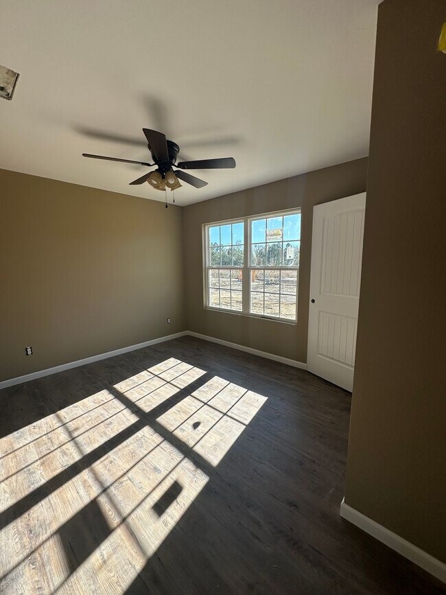 Foto del edificio - 3 Bed 2 Bath Brick Home - New Construction - Coming Soon