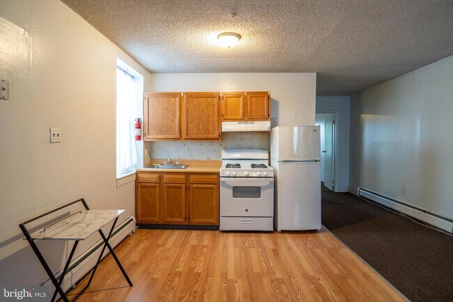 Foto del edificio - 2400 S 4th St