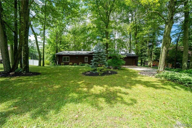 Foto del edificio - 8376 Cobblestone Ct