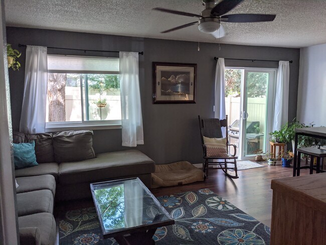 Building Photo - 1711 Cato Cir