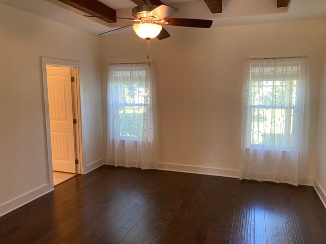 Foto del edificio - 1304 Pike Ln