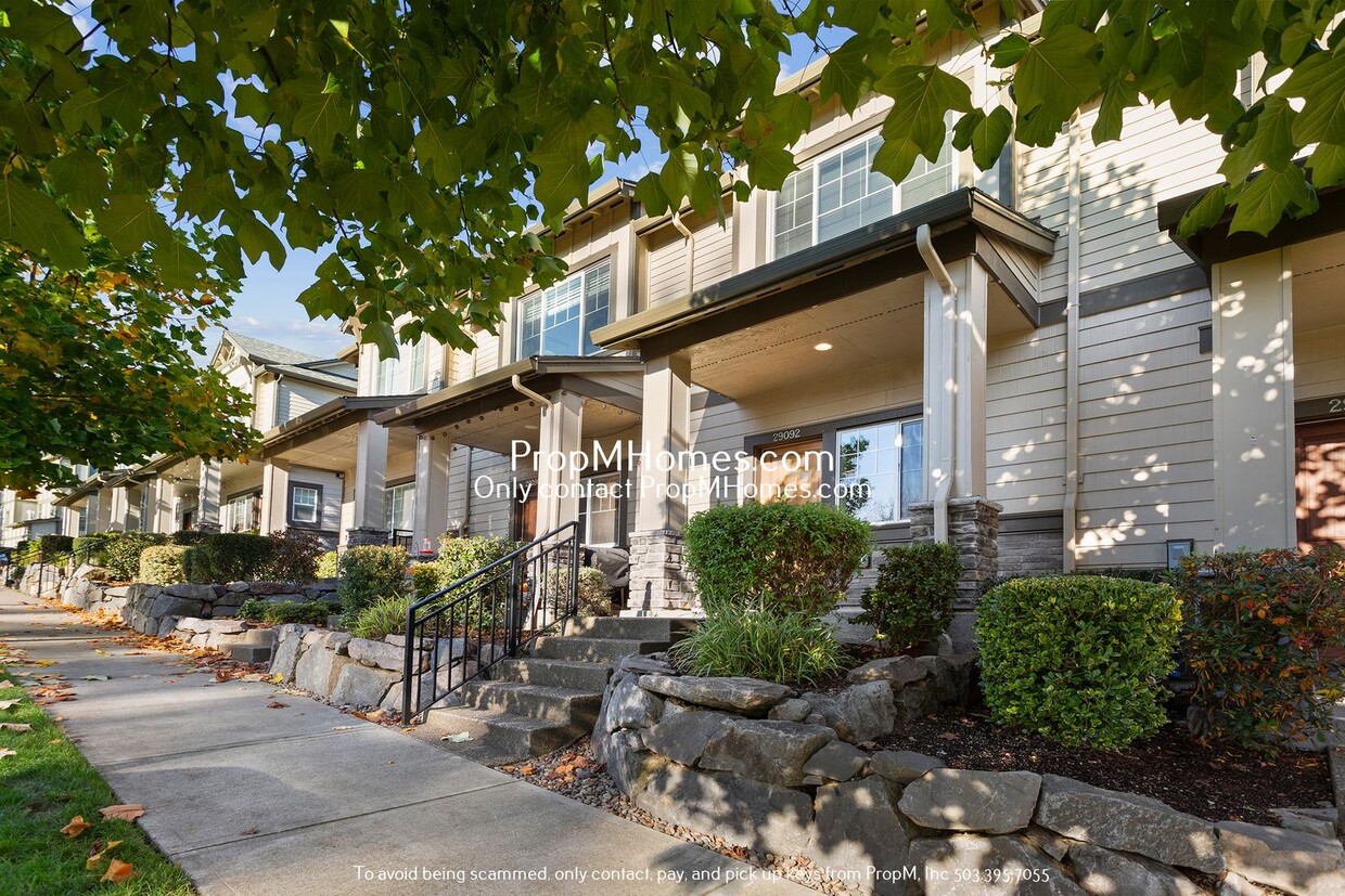 Fantastic Two Bedroom Townhome In Wilsonvi... House Rental in