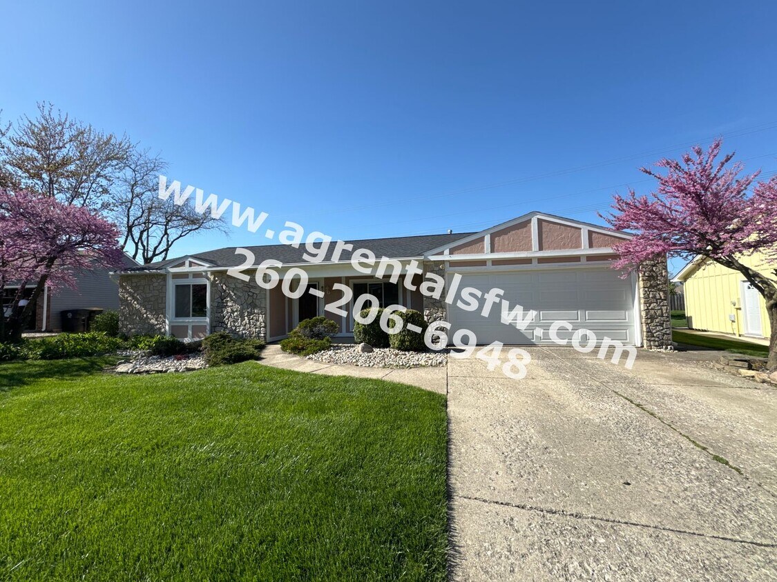 8706 Voyager Dr, Fort Wayne, IN 46804 House Rental in Fort Wayne, IN