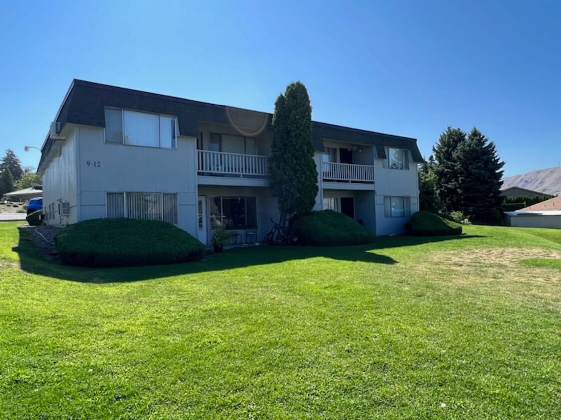 Foto del edificio - Pet-friendly two-bedroom!