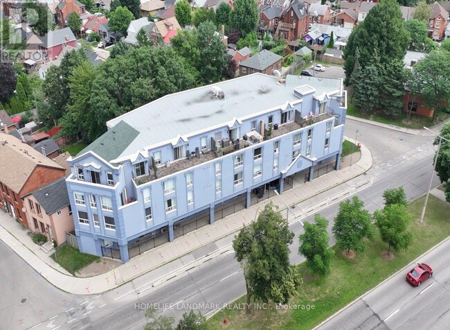 Building Photo - 400 York Blvd