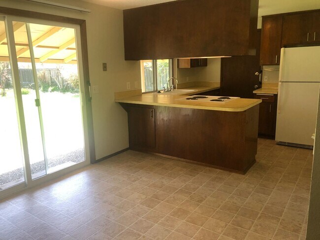 Foto del edificio - 2266 Birchwood Ave