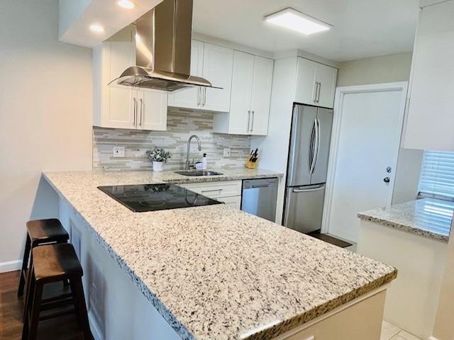 Building Photo - 3150 N Palm Aire Dr