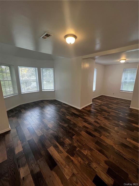 Building Photo - 422 Rock Hill Dr