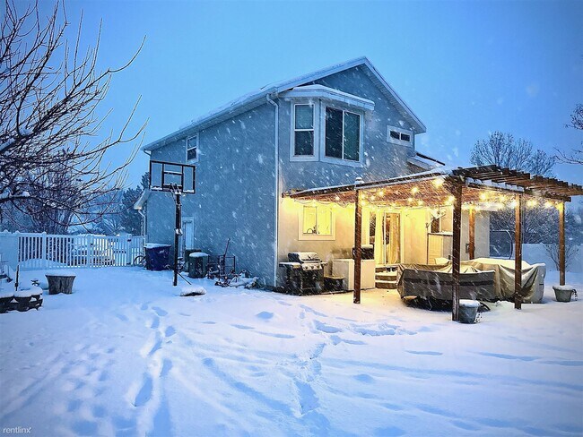 Foto del edificio - 5 br, 3 bath House - 39 East Hunters Haven...