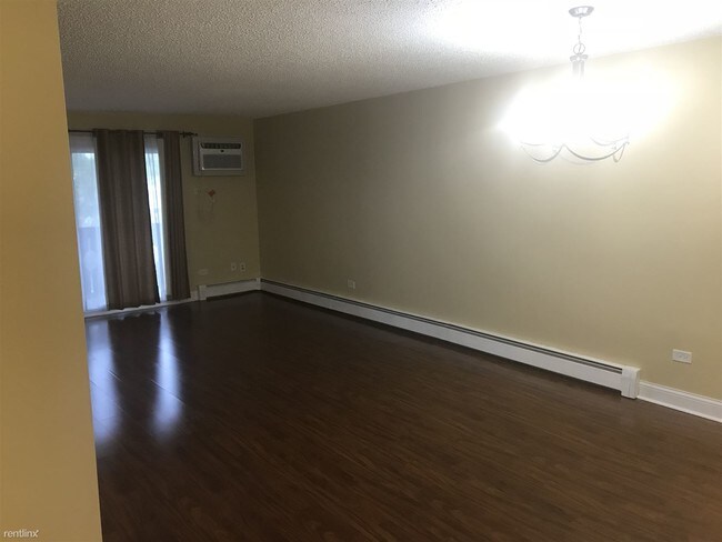 Building Photo - 2 br, 1.5 bath Condo - 15 Crestview Ln Uni...