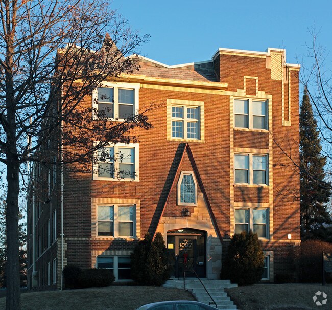 1967 Grand Avenue Apartments Apartments Saint Paul, MN