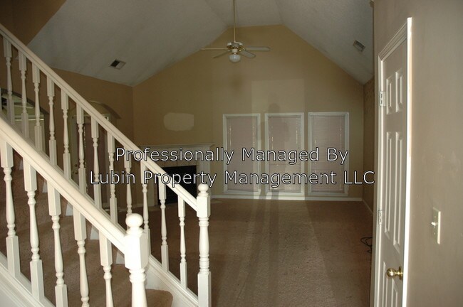 Building Photo - 1537 Apple Grove Ln