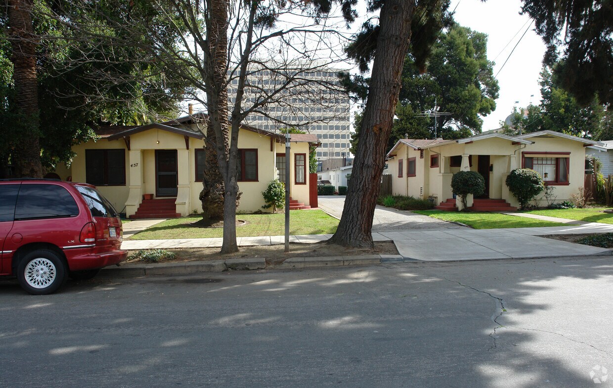 Primary Photo - 457-471 Franklin St