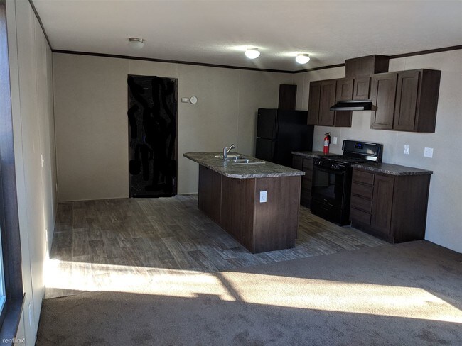 Building Photo - 3 br, 2 bath House - 28 Sistek Rd