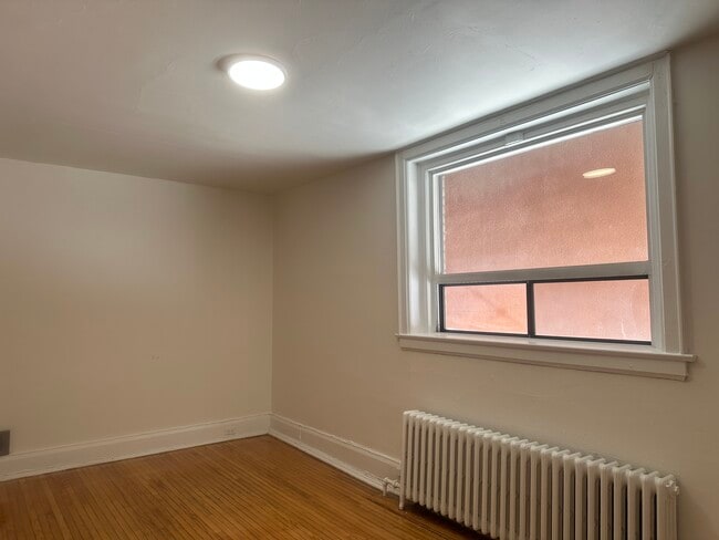 Building Photo - 66 Beech Av