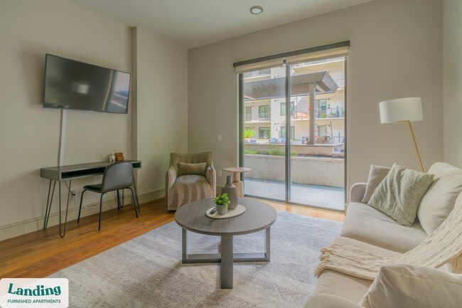 Building Photo - 1414 Wood Hollow Dr