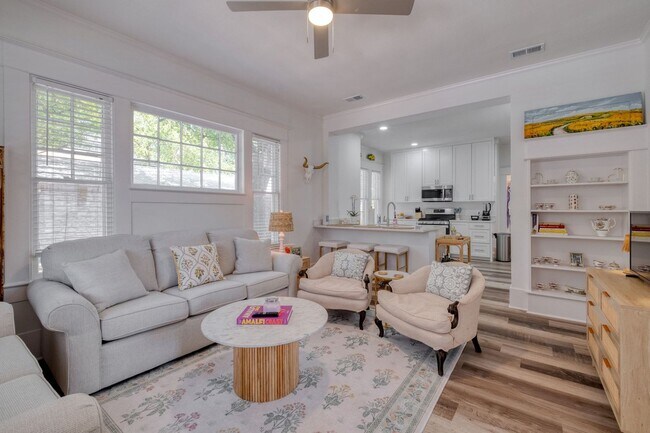 Foto del edificio - Top of the line remodeled 5 BED in the har...